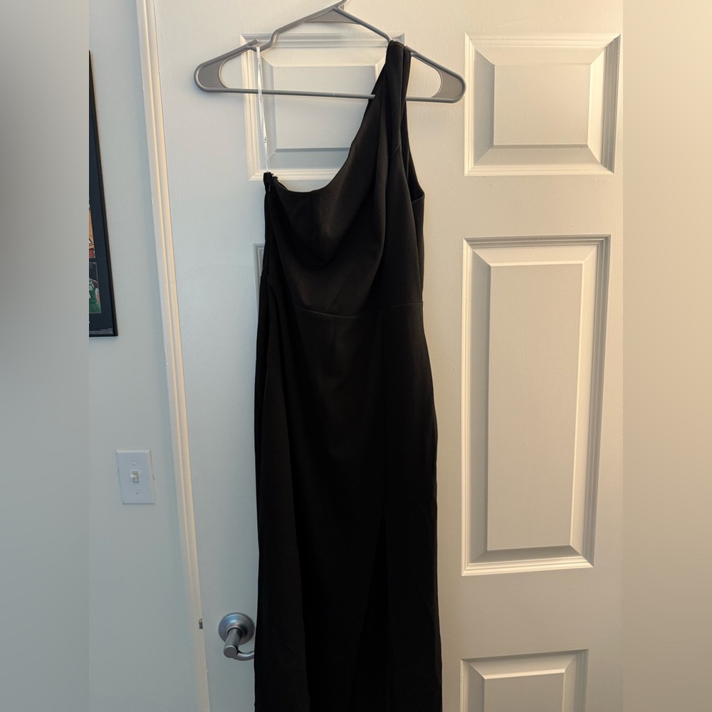 Lulu's Chic Black One-Shoulder Dress